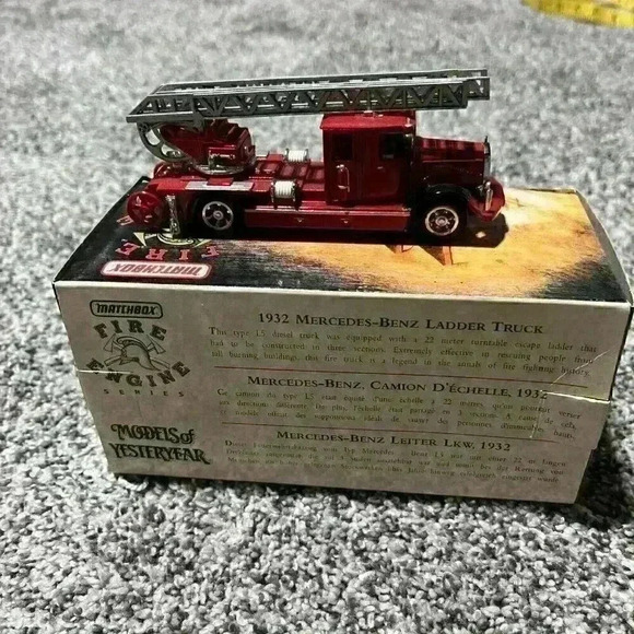 Matchbox Models Of Yesteryear Fire Engine YFE05 1932 Mercedes-Benz Ladder Truck - Picture 4 of 12